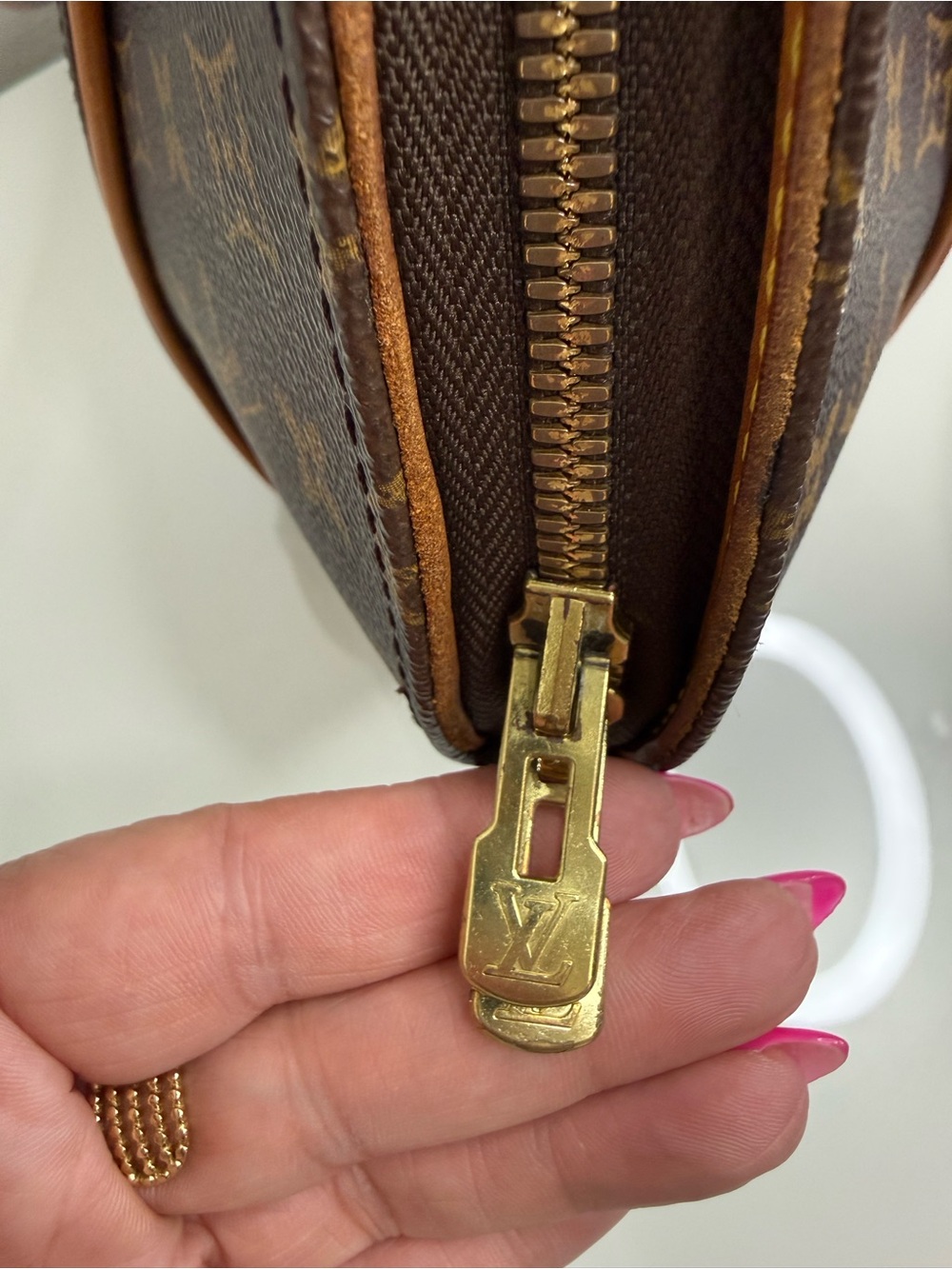 Louis Vuitton Vintage Monogram Ellipse PM - Picture 11 of 14